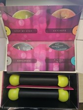 Zumba Fitness Set con 5 DVD e 2 pesi leggeri