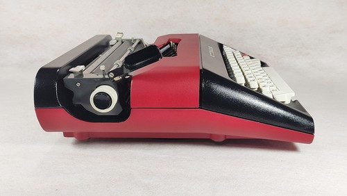 Olivetti lettera typewriter - olivetti, 35