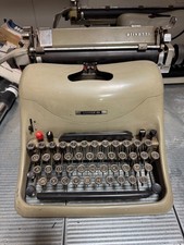 Olivetti Lexikon 80 - macchina