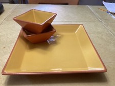 Crate & Barrel 12” Plate w/