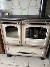 stufa a legna nordica usata Anno 2023 compresa di canna fumaria