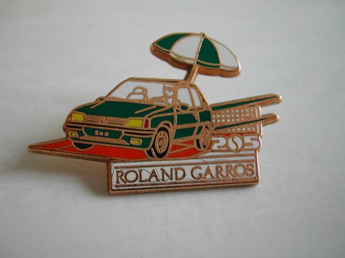 Pin tennis roland - pin's,