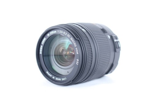 Sigma 250mm 3 - 18-250mm, f3.5-6.3