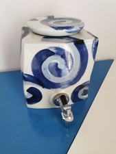 Vaso Contenitore Per SHOCHU  CON RUBINETTO In Porcellana.