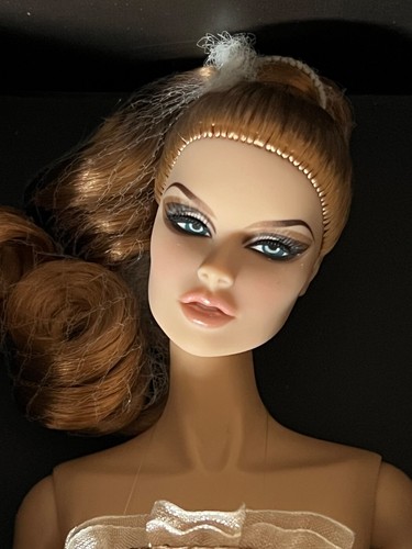 Fashion royalty doll - royalty,