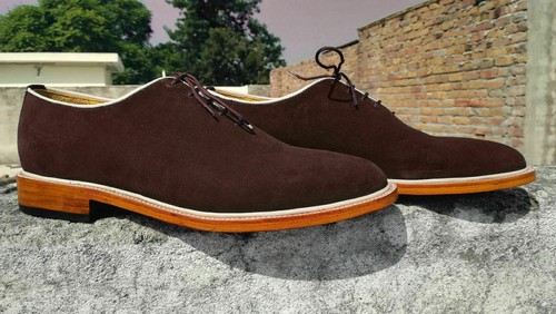 Scarpe uomo fatte - , mano