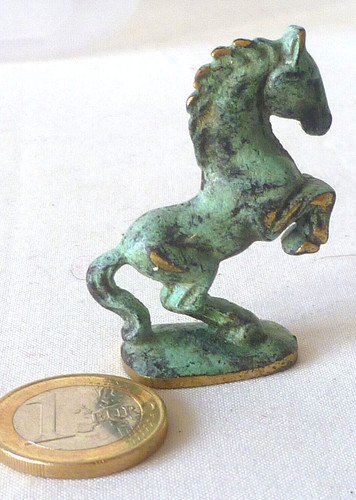 Ancien cheval cabré - cheval,