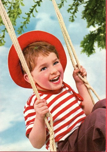 Cartolina bambino altalena - su,