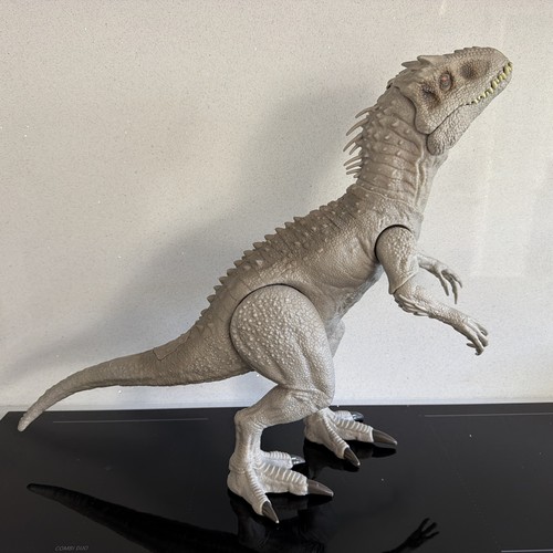 Dinosauro jurassic world - jurassic,