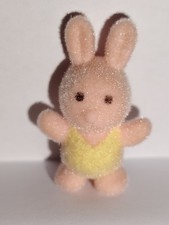 figurine doudou lapin