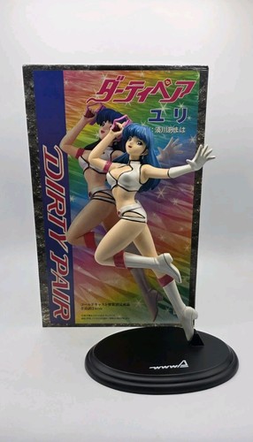 Coppia sporca statuina yuri - sporca,