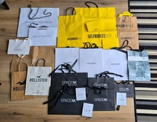 Una Selezione di 22 Negozi