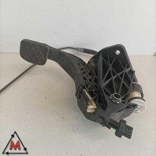 Pedale frizione A2462900419 per MERCEDES CLASSE A MK3 W176 2012-2018 usato (87988)