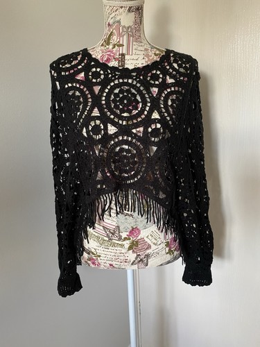 Top nero uncinetto pizzo