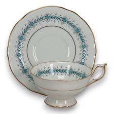 Set tazze da tè e piattini