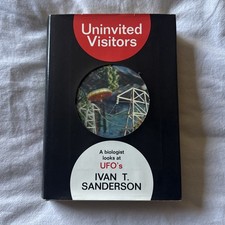 UFO Vintage Book VISITATORI