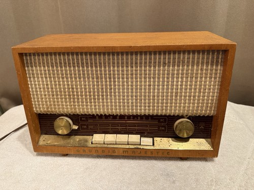 Grundig majestic modello - 💙grundig-majestic,