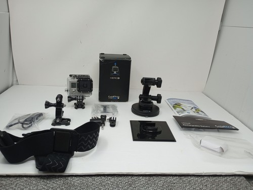 Gopro hero bundle with - 3,
