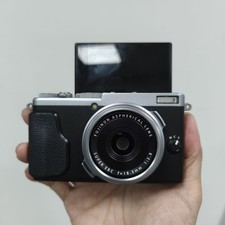 Fujifilm X70 16.3MP X-Trans