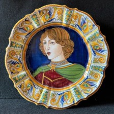 Piatto Pompa Ceramica Maiolica T.A Deruta Ritratto 1900s