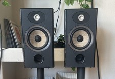 Focal aria 906 - aria, bookshelf