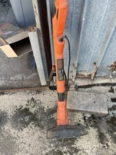 Black+Decker Tagliabordi Motore Elettrico E-Drive 450W Taglio 25cm Afs Besta525-