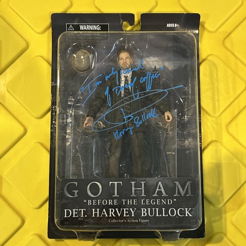 Diamond select figure gotham - select,