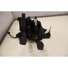 PEDALIERA COMPL. FIAT GRANDE PUNTO (05) 2Y)(4C -PUNTO EVO (09) 3J 1.4 BER. 2005