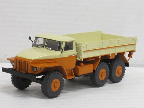 Ural 377 camion pianale - camion,