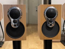Linn Akurate 212 speakers