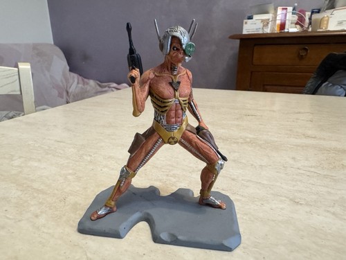 Statuina pvc eddie iron - statuina, in