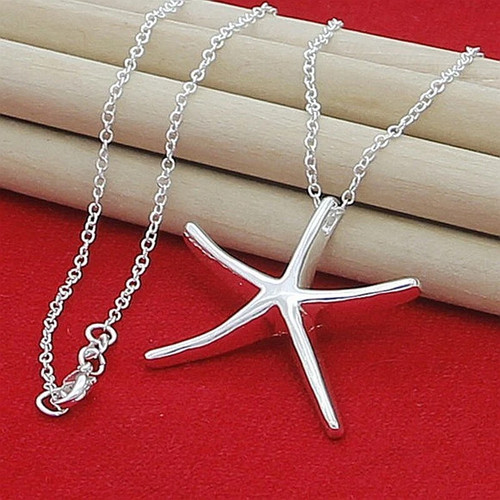 Collana con ciondolo stella