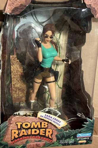 Nuova action figure lara - nuova, croft