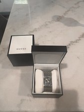 Gucci Twirl 112 GG Silver Dial