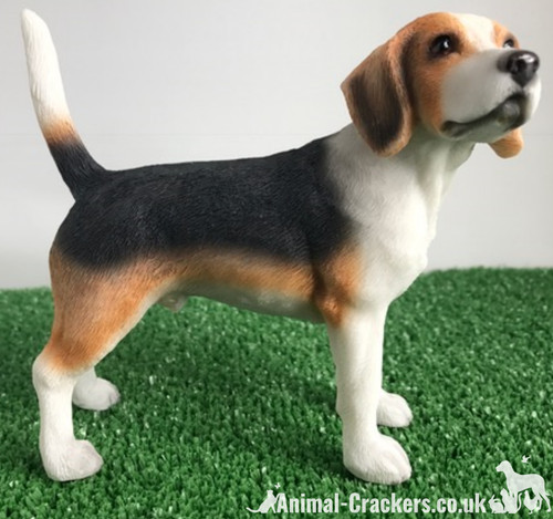 Beagle dog figurine - beagle,