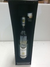 BOTTIGLIA VUOTA BELUGA CON CUSTODIA ORIGINALE COME DA FOTO 