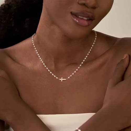 Collana con ciondolo croce - , di