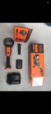BLACK+DECKER BCG720M1 Smerigliatrice Angolare a Batteria al Litio 18V -...