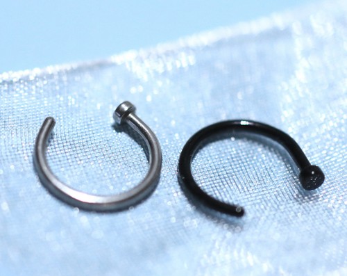 Piercing finto acciaio per - piercing, in