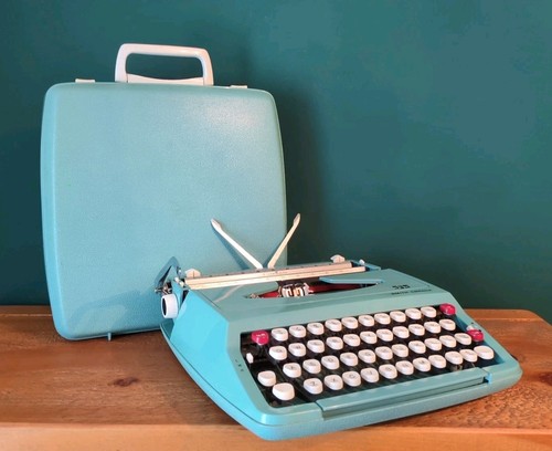 Vintage turqoise smith corona - vintage,