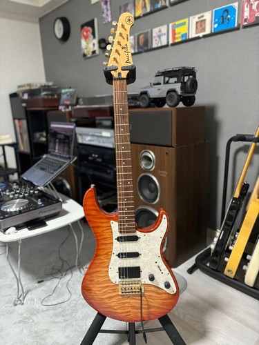 Yamaha pacifica - ],