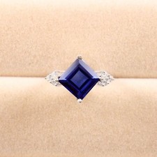 Anello zaffiro blu creato in