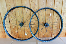 Raceface ARC30 Offset 29" / 27,5" Mullet Wheelset Industry Nine XD mai usato in scatola