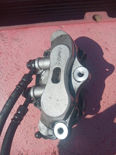 Pinza freno anteriore suzuki