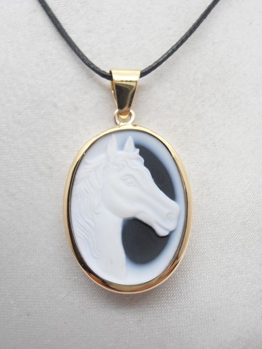 Cavallo ciondolo con cammeo - cavallo,