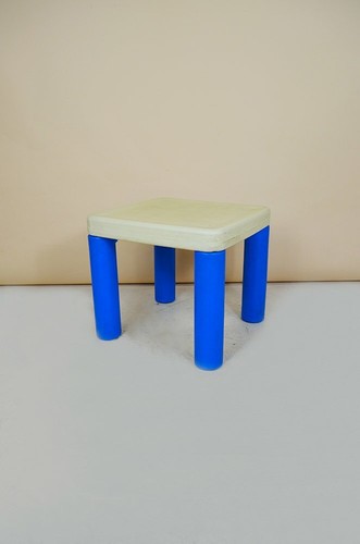 Tavolino quadrato plastica - quadrato,