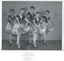 Foto Vintage Di Un Troupe Di