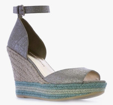 ELAINE TURNER ARIAL LINO