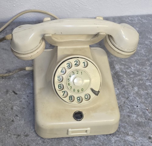 Vecchio telefono disco w48 - a,