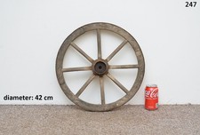 Vecchio carrello in legno